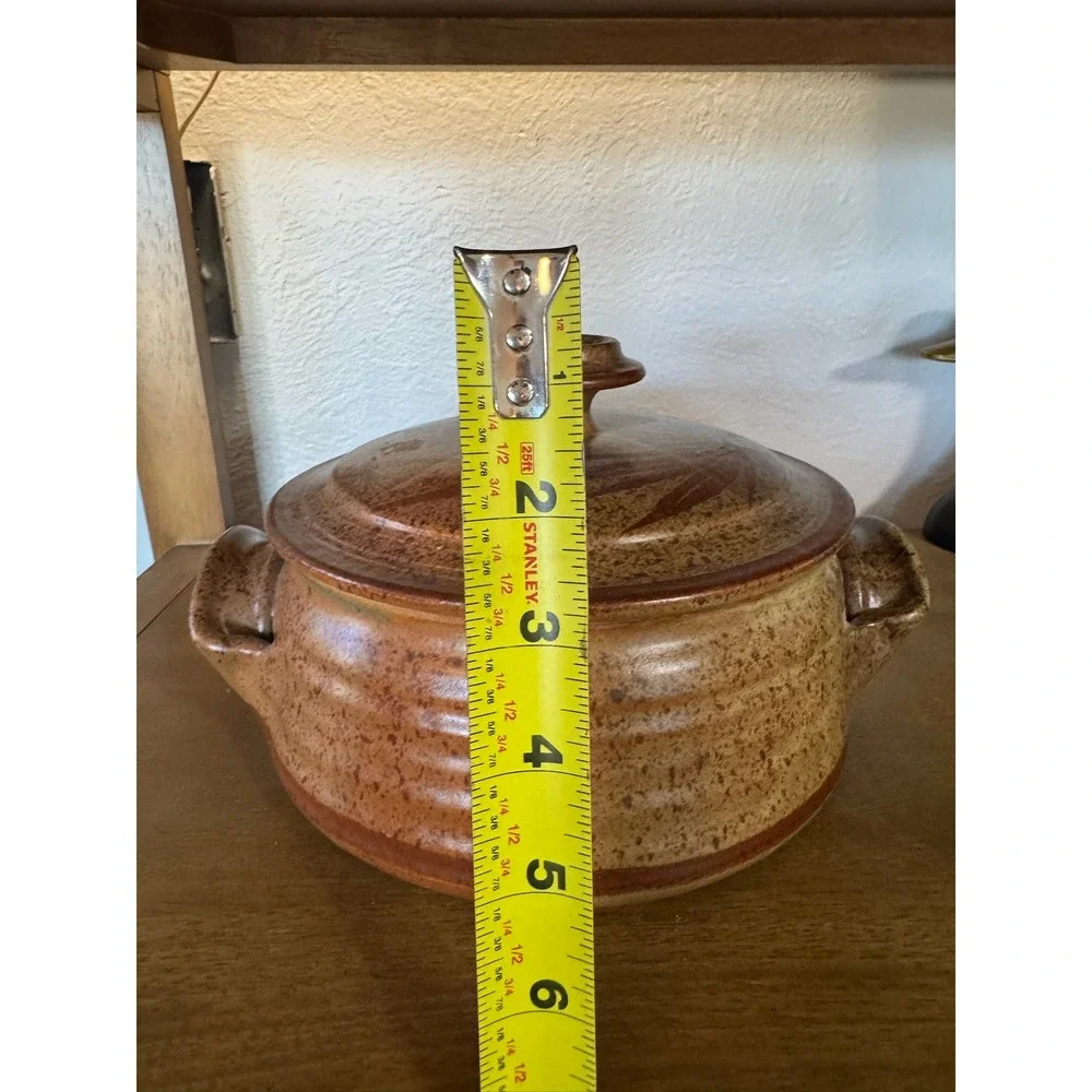 Vintage Handmade Studio Pottery Casserole Dish with Lid‎ Bamboo Leaf SIGNED